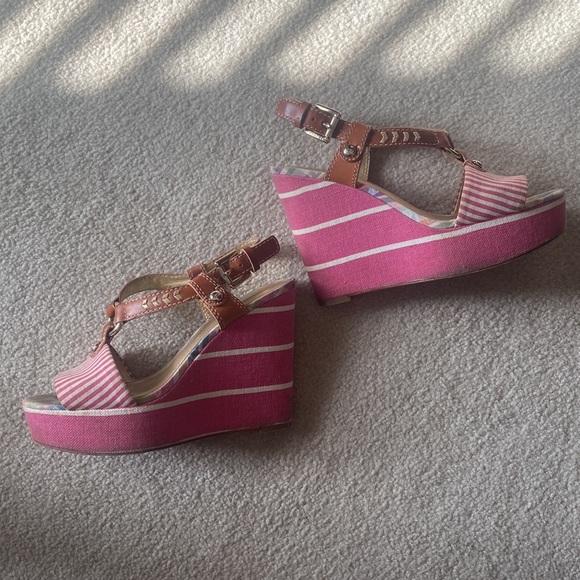 Coach Barbie/Candy Stripe Wedges 🩷 - Picture 4 of 16